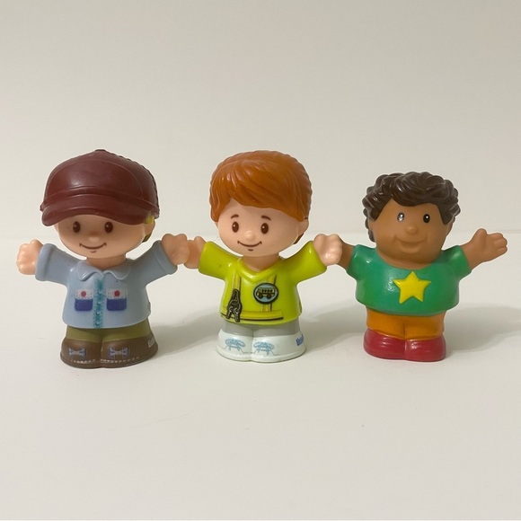 Mix Lot of Fisher Price Little People and Shelcore Figures - Picture 8 of 15